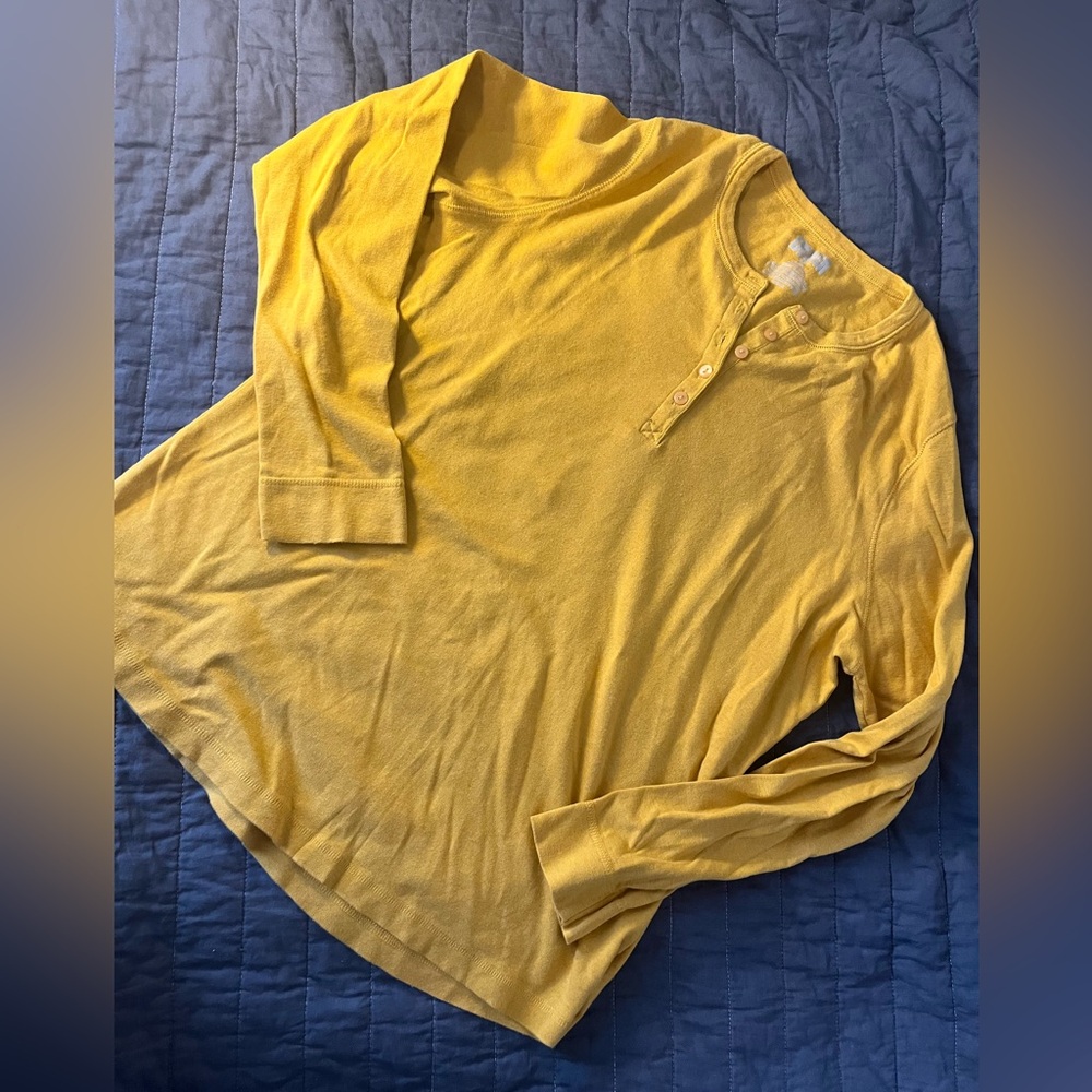 Duluth Trading Co Gold Henley Long Sleeve Shirt